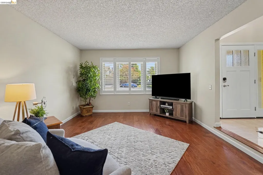 332 Chardonnay Circle Clayton CA 94517