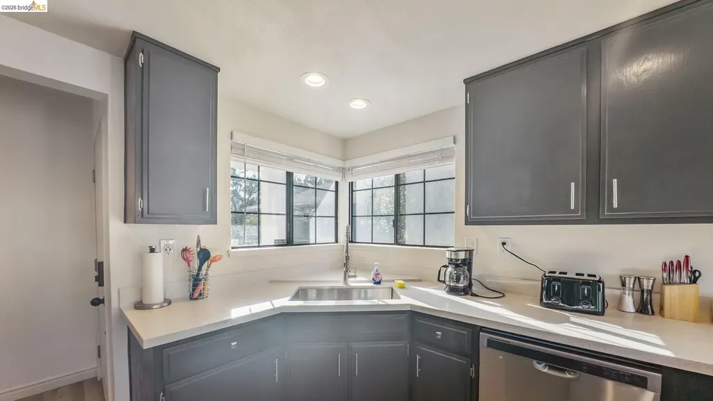 719 Azores Circle Bay Point CA 94565