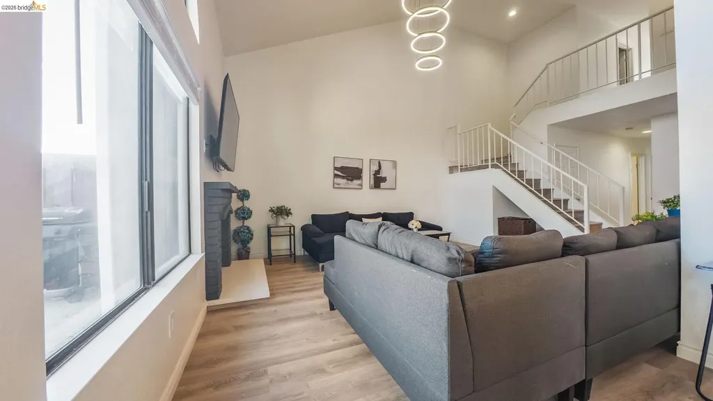 719 Azores Circle Bay Point CA 94565
