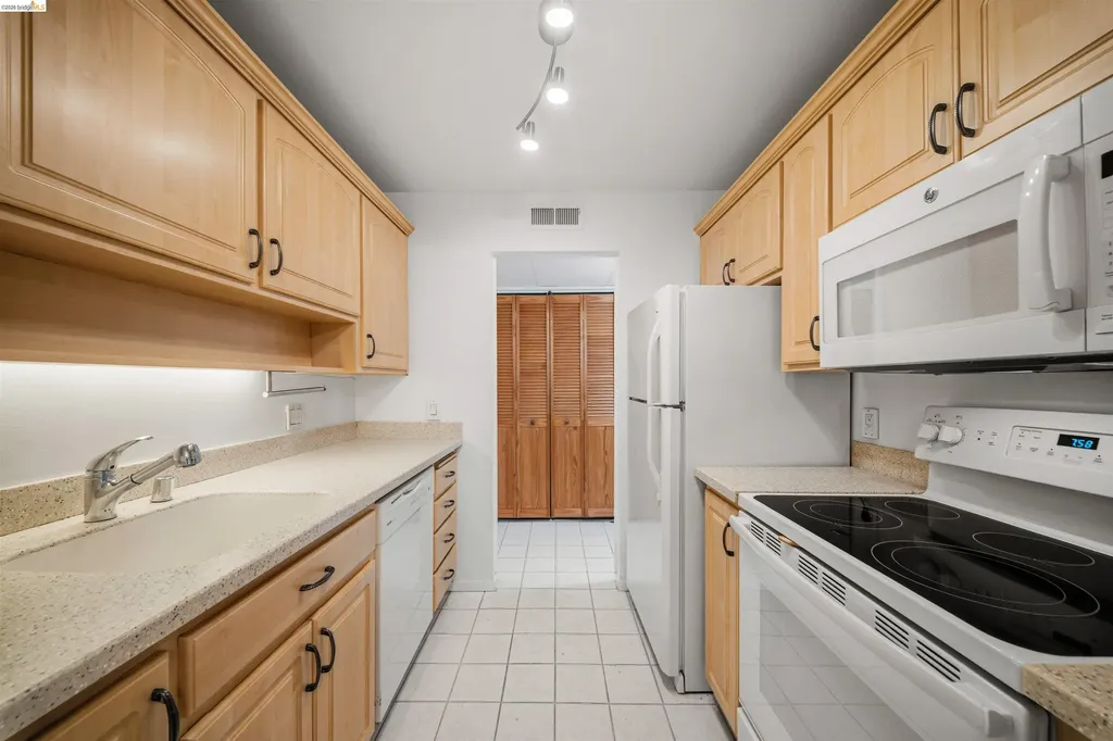 420 Civic Drive Walnut Creek CA 94596