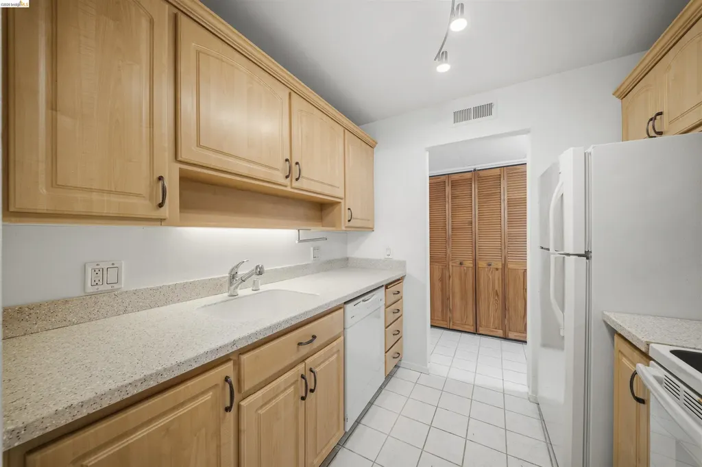 420 Civic Drive Walnut Creek CA 94596