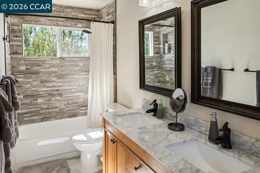 11 Mt Lee Place Clayton CA 94517
