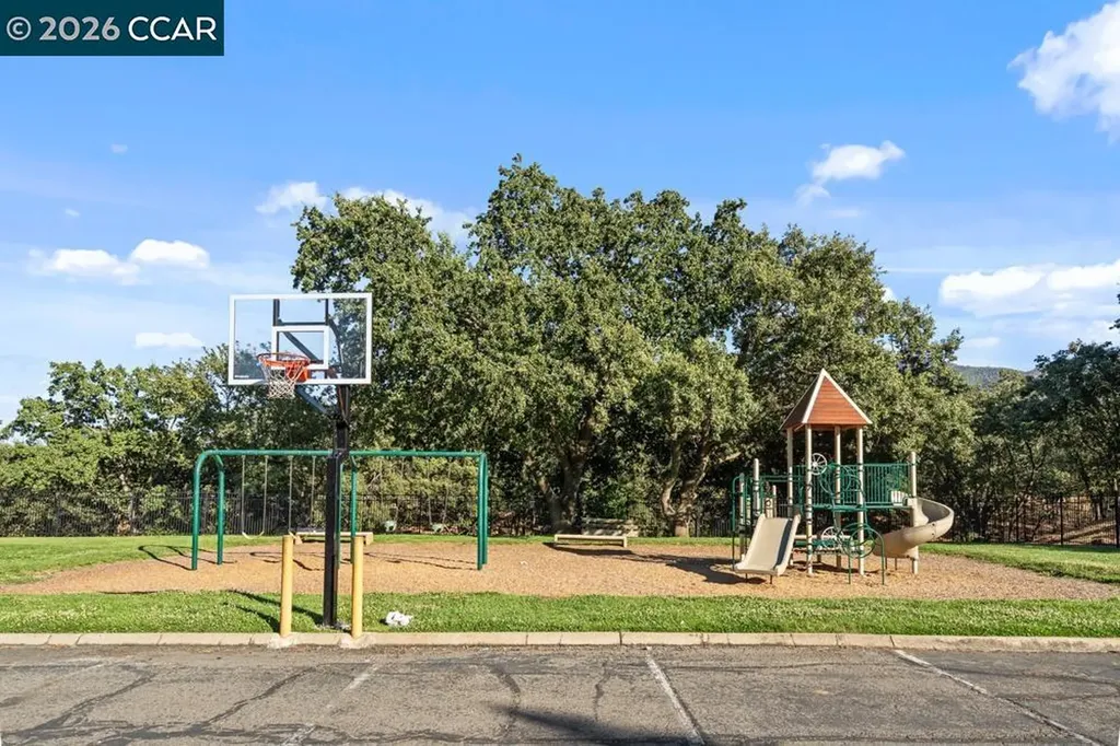 11 Mt Lee Place Clayton CA 94517