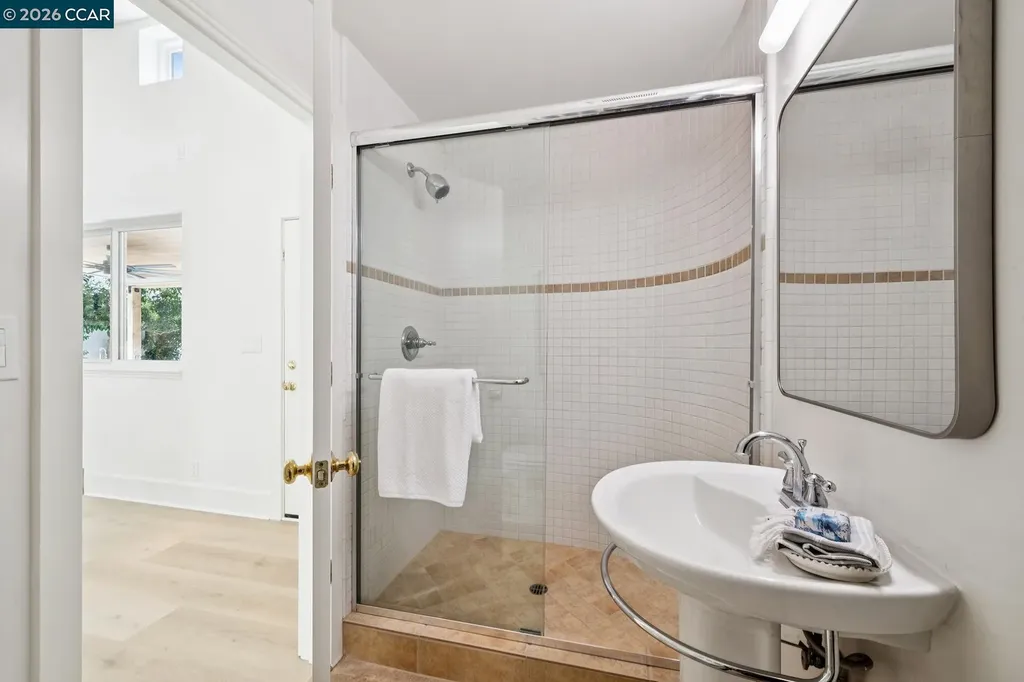 40 Meek Place Lafayette CA 94549