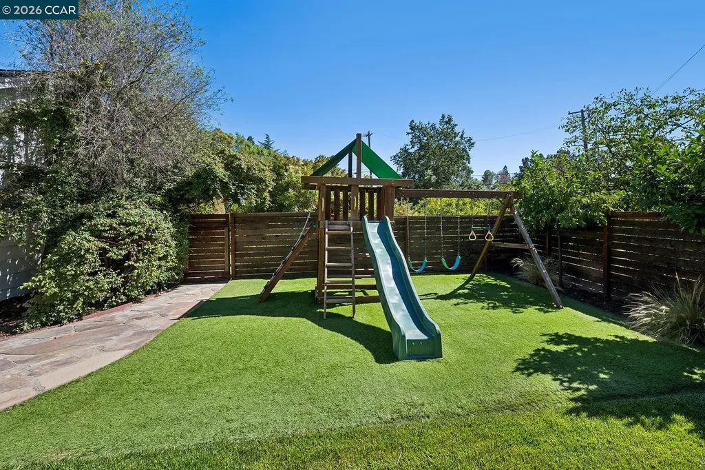 40 Meek Place Lafayette CA 94549