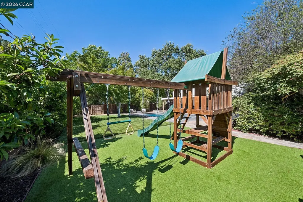 40 Meek Place Lafayette CA 94549