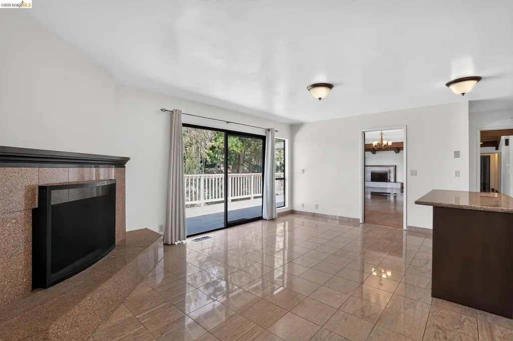 525 Hampton Avenue Piedmont CA 94611