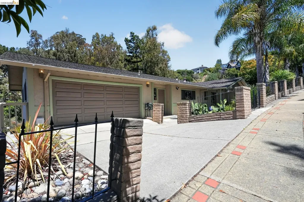 525 Hampton Avenue Piedmont CA 94611