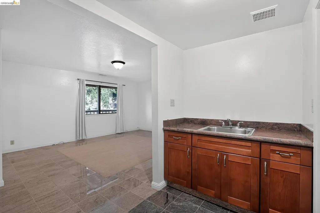 525 Hampton Avenue Piedmont CA 94611