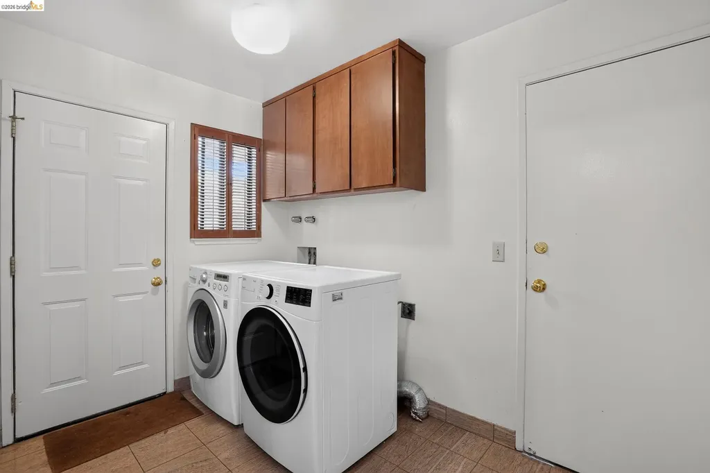 525 Hampton Avenue Piedmont CA 94611