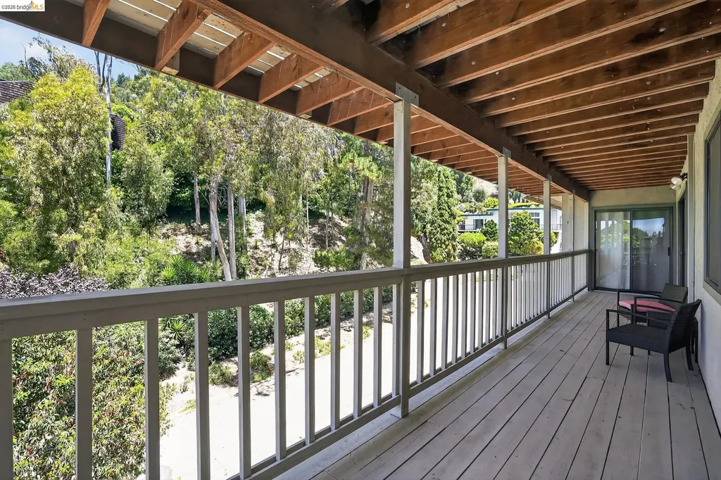 525 Hampton Avenue Piedmont CA 94611