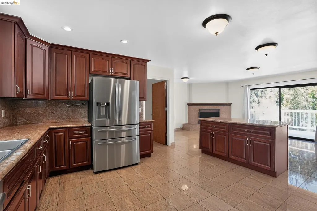525 Hampton Avenue Piedmont CA 94611