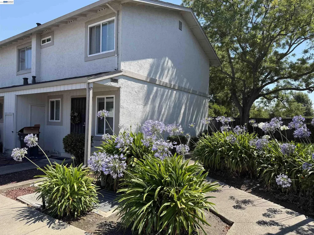 27427 Stoneridge Court Hayward CA 94544