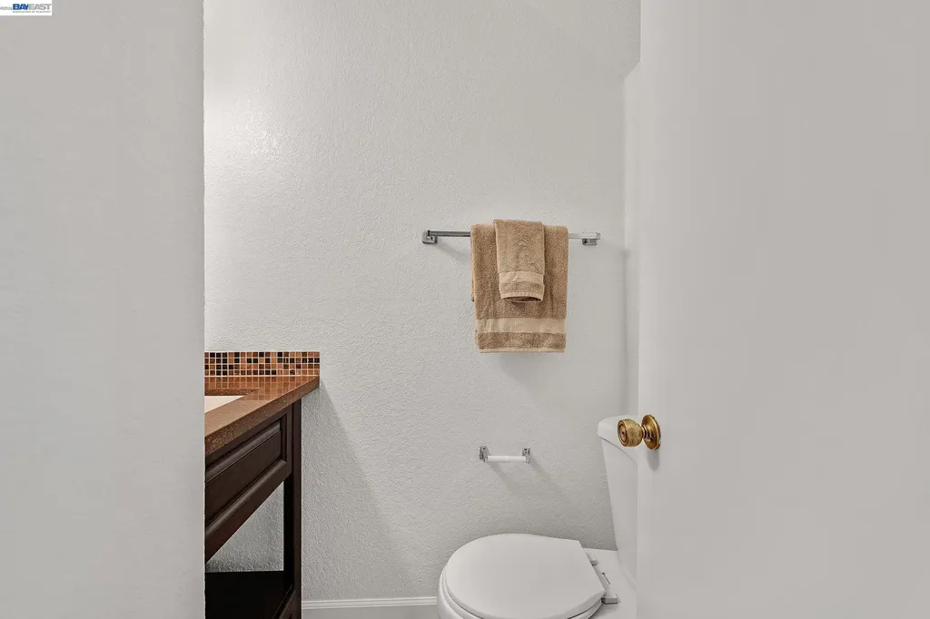 27427 Stoneridge Court Hayward CA 94544