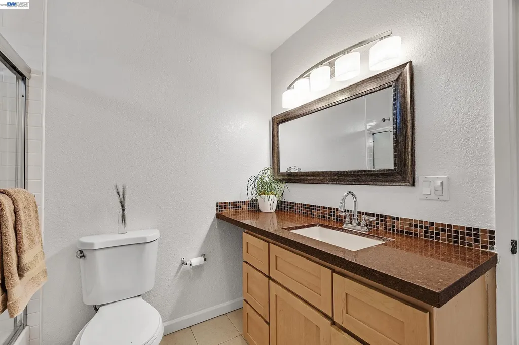 27427 Stoneridge Court Hayward CA 94544
