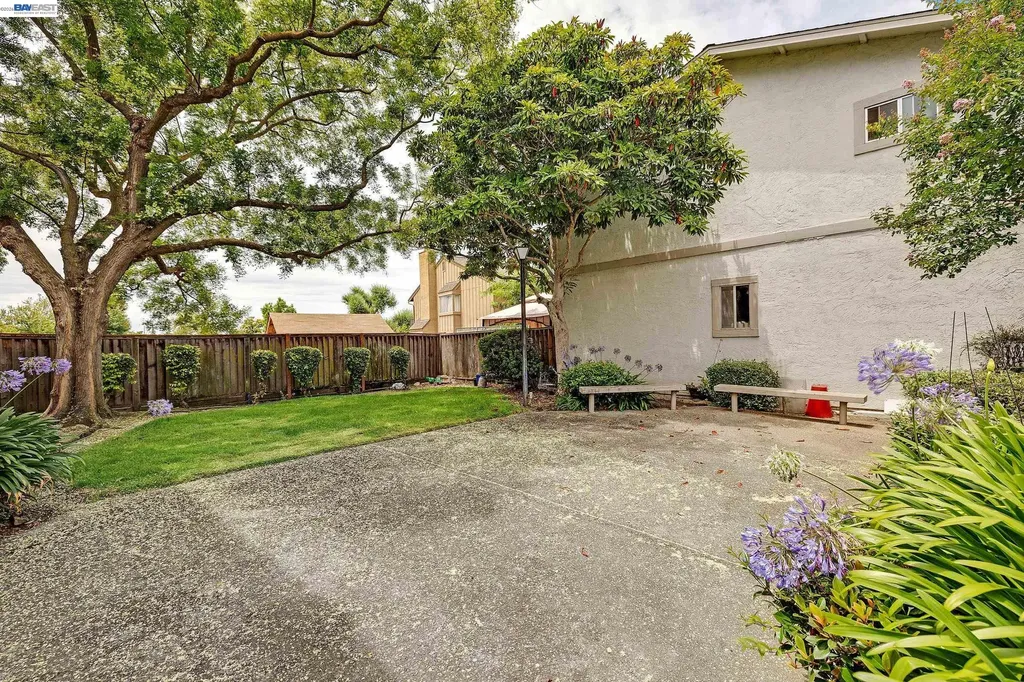 27427 Stoneridge Court Hayward CA 94544