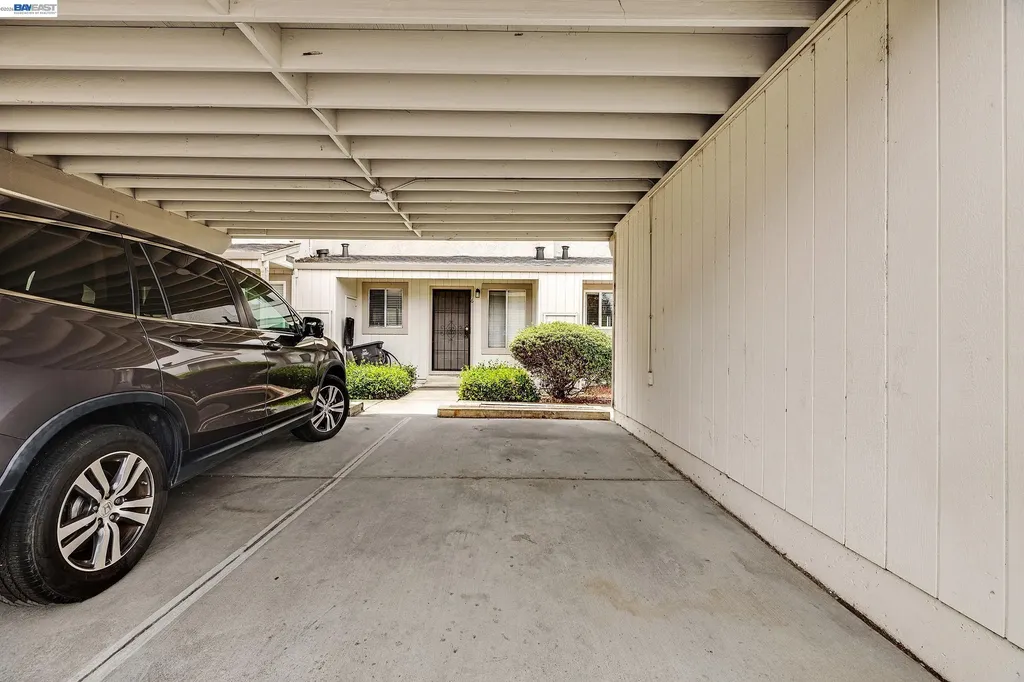 27427 Stoneridge Court Hayward CA 94544