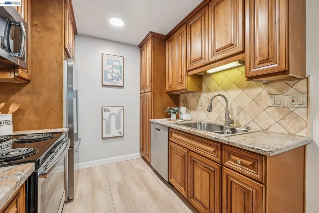 1333 Webster Street Alameda CA 94501