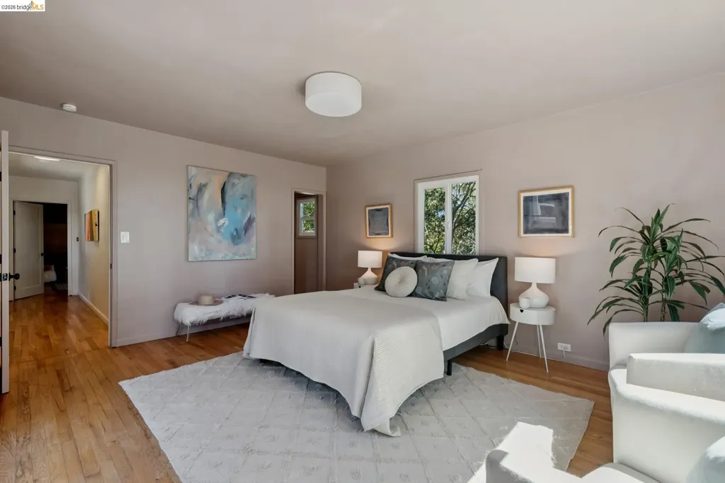 2339 Thackeray Drive Oakland CA 94611