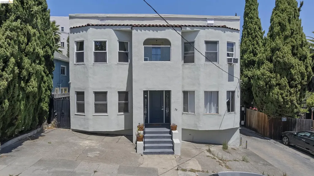 74 Pearl Street Oakland CA 94611