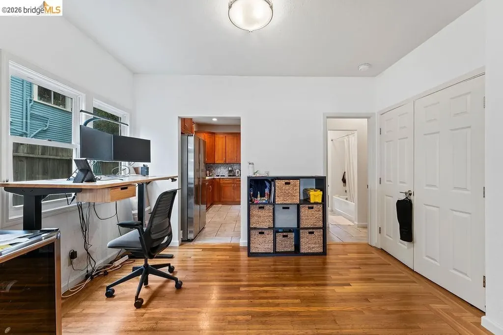 74 Pearl Street Oakland CA 94611