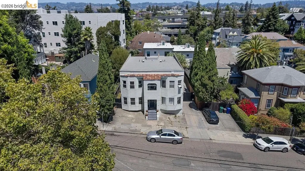 74 Pearl Street Oakland CA 94611
