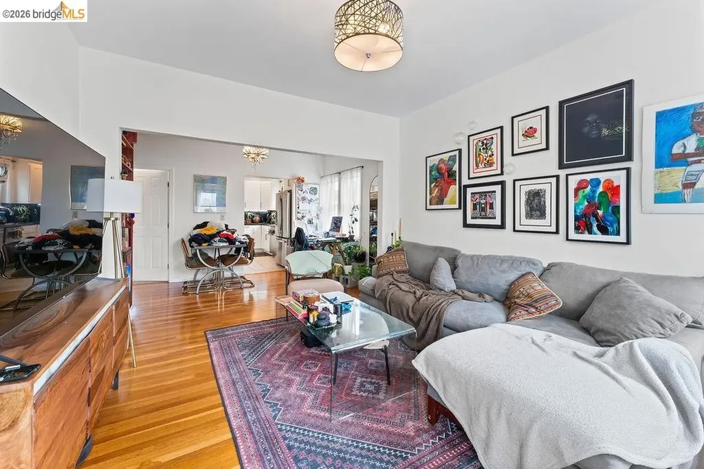 74 Pearl Street Oakland CA 94611
