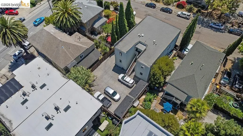 74 Pearl Street Oakland CA 94611