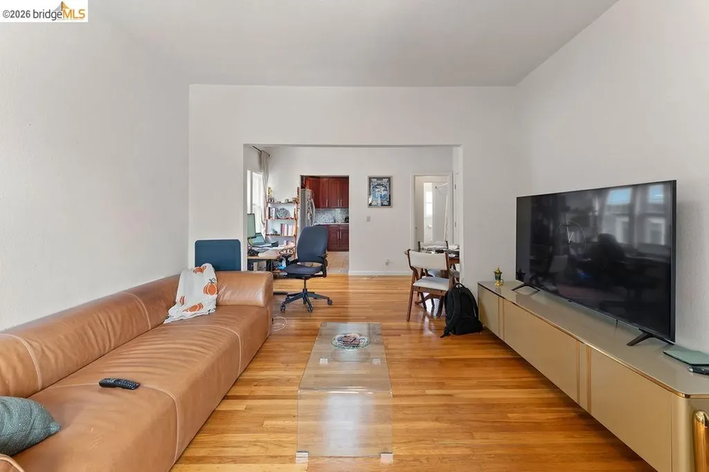 74 Pearl Street Oakland CA 94611