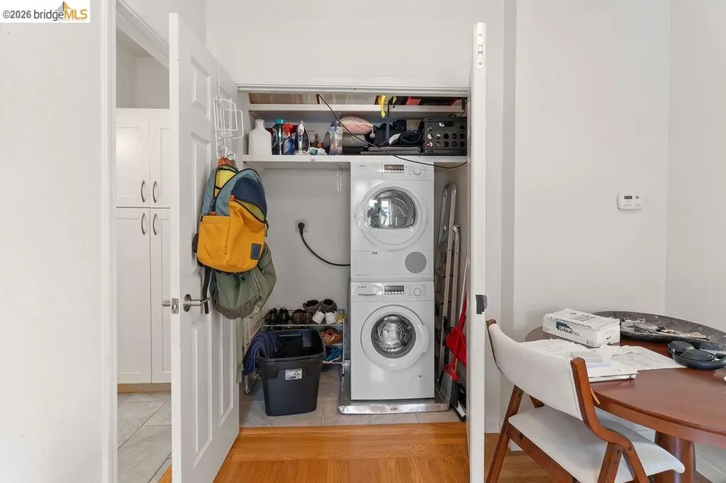74 Pearl Street Oakland CA 94611