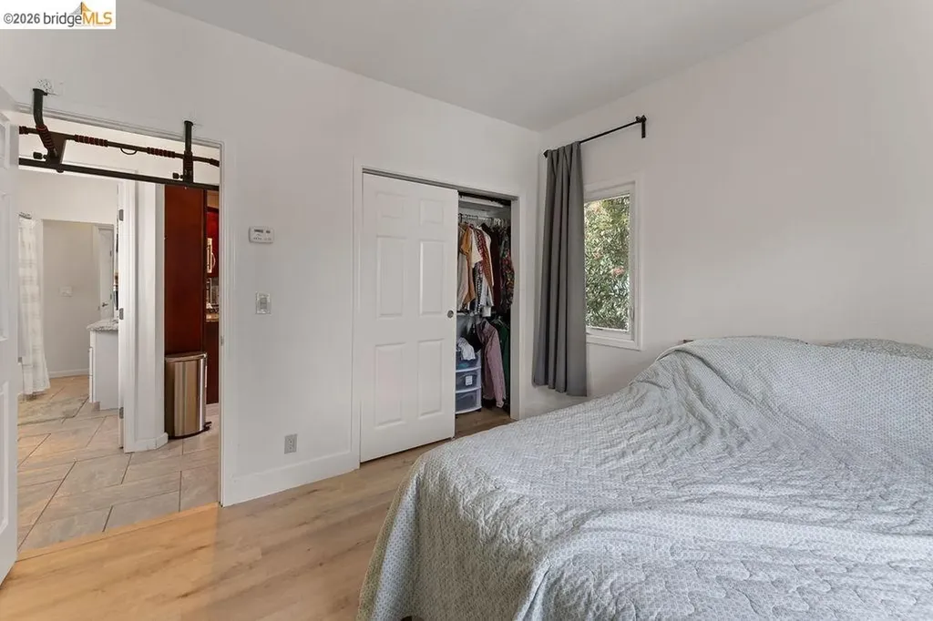 74 Pearl Street Oakland CA 94611