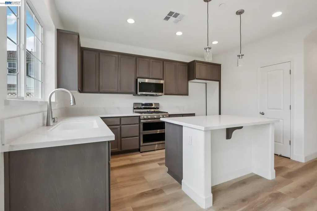 238 Mindy Way Pittsburg CA 94565