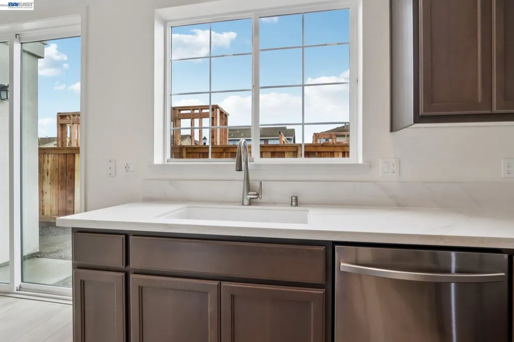 238 Mindy Way Pittsburg CA 94565