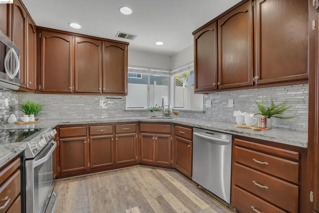 4151 Blossom Court Oakley CA 94561