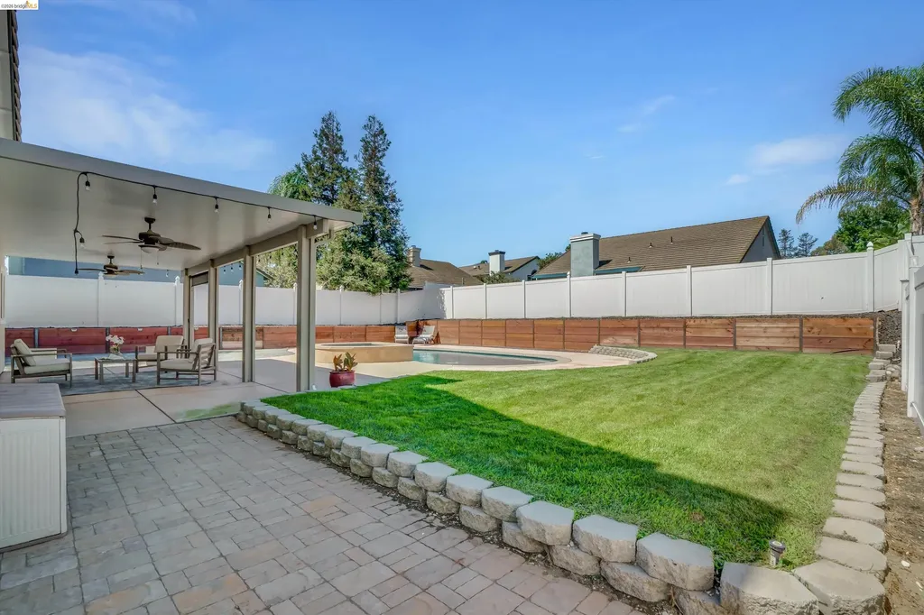 4151 Blossom Court Oakley CA 94561