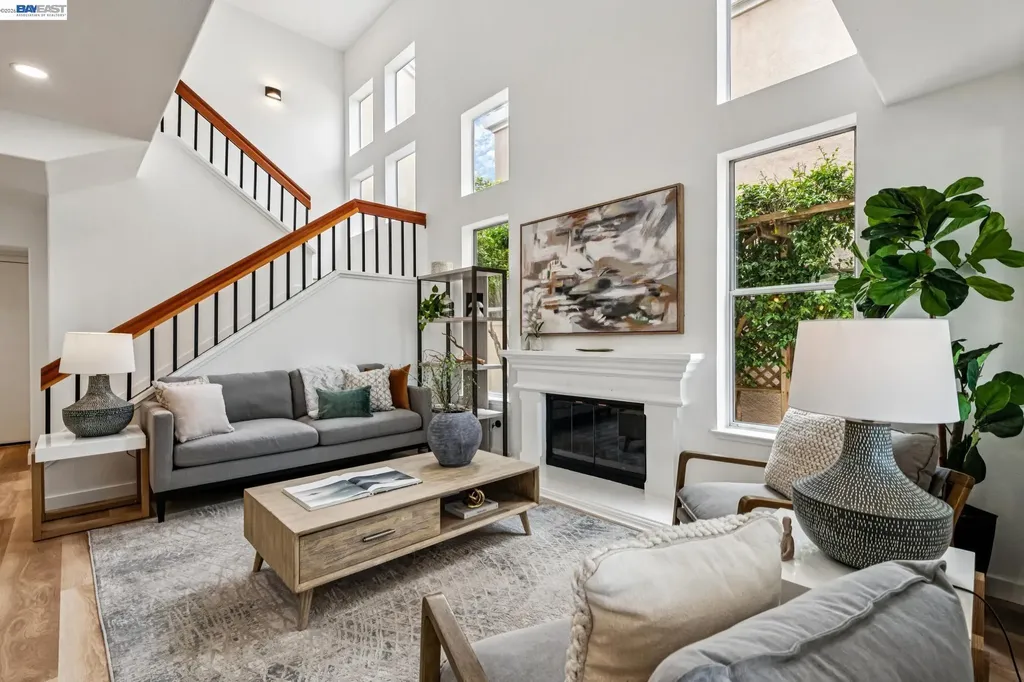 119 Diapian Bay Alameda CA 94502