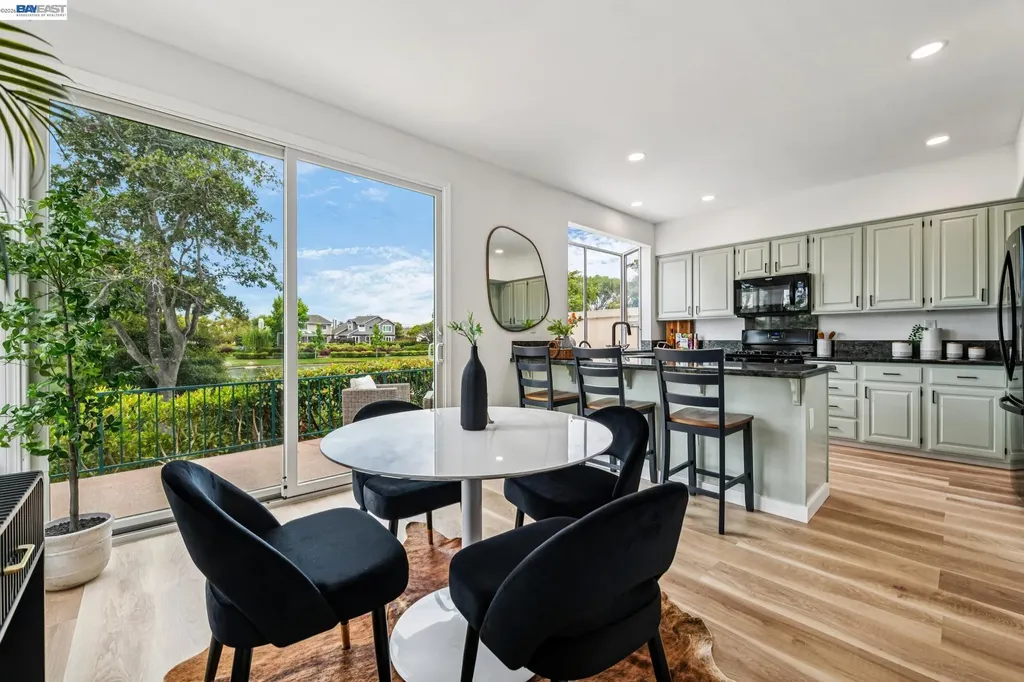 119 Diapian Bay Alameda CA 94502