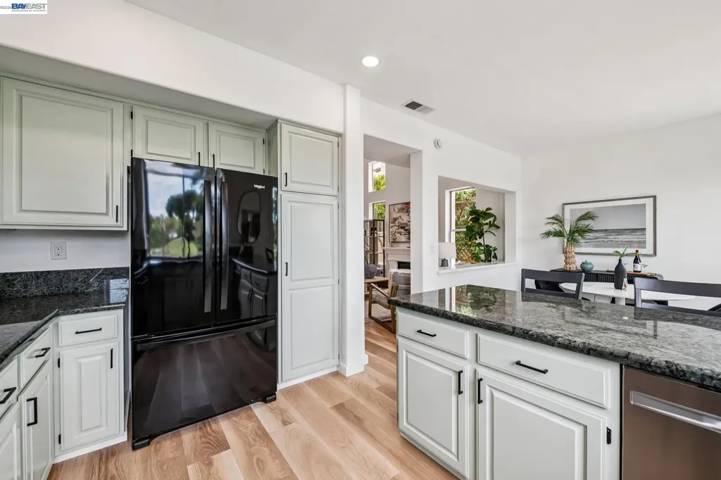 119 Diapian Bay Alameda CA 94502