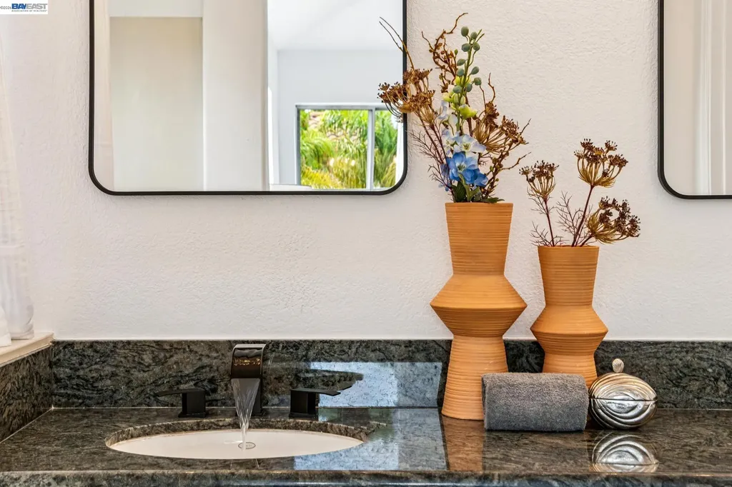 119 Diapian Bay Alameda CA 94502