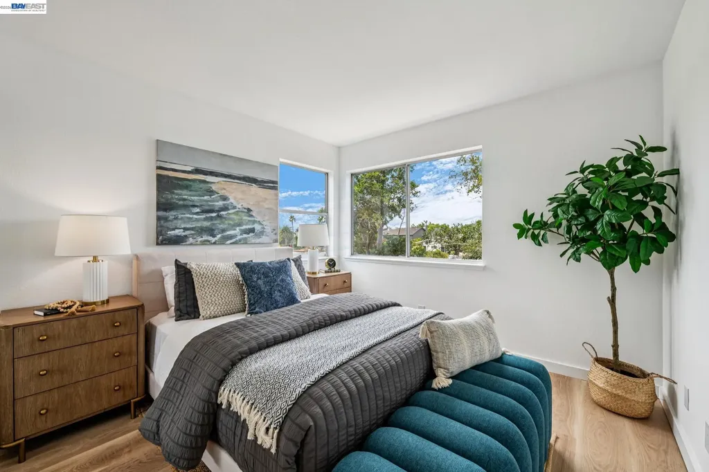 119 Diapian Bay Alameda CA 94502