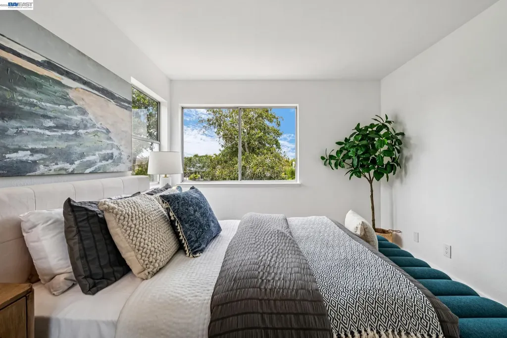 119 Diapian Bay Alameda CA 94502