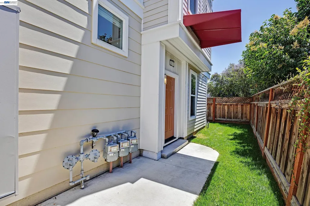 3816 Pioneer Terrace Fremont CA 94555