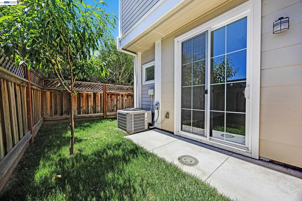 3816 Pioneer Terrace Fremont CA 94555