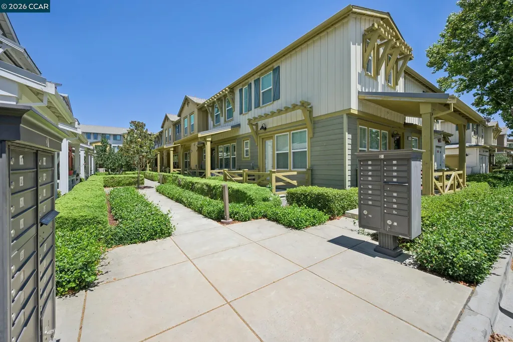 418 Persimmon Common Livermore CA 94551