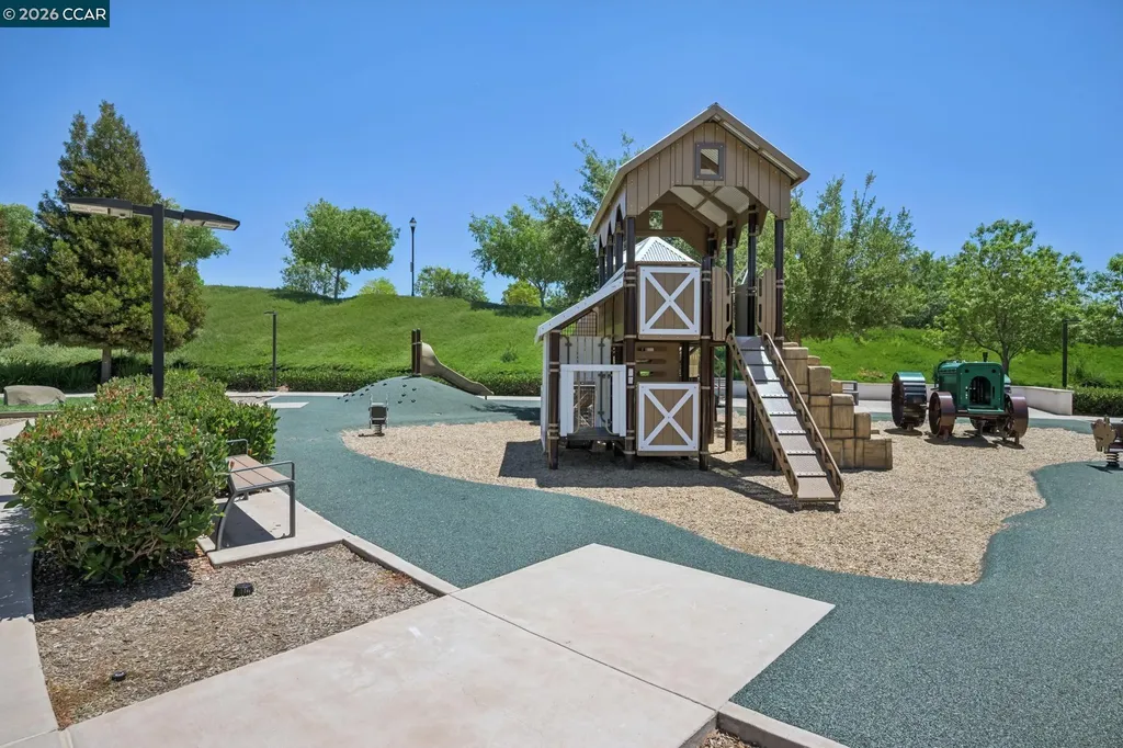 418 Persimmon Common Livermore CA 94551