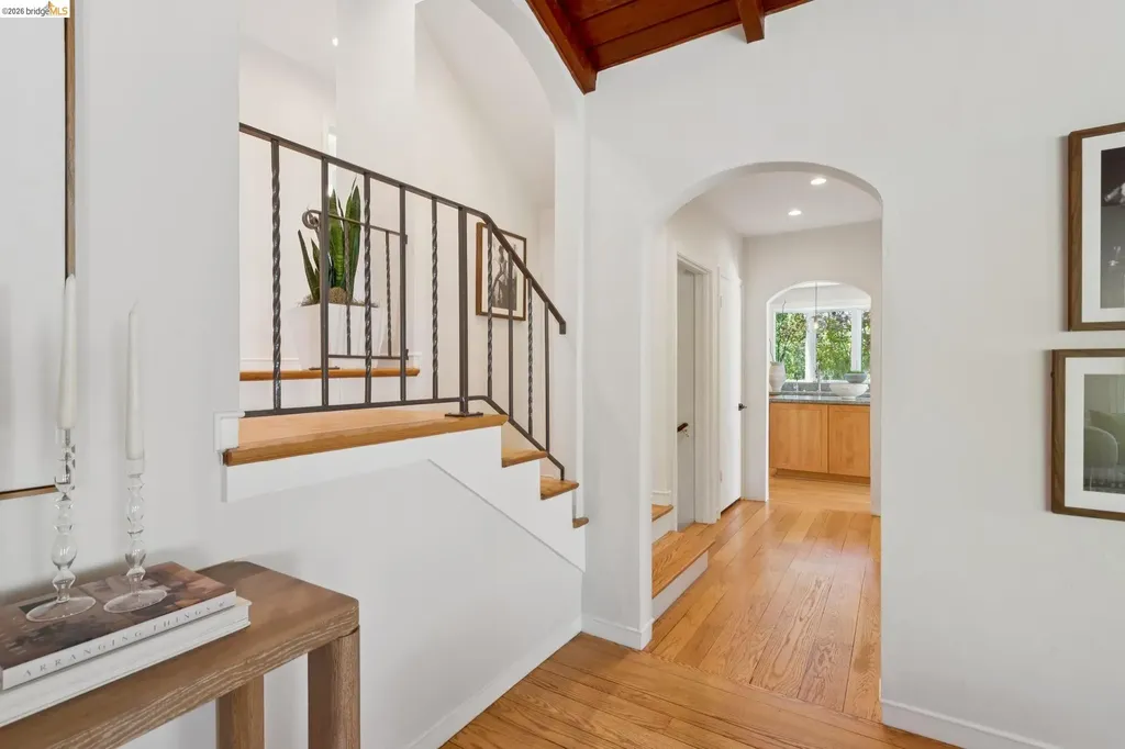 1849 Brentwood Road Oakland CA 94602