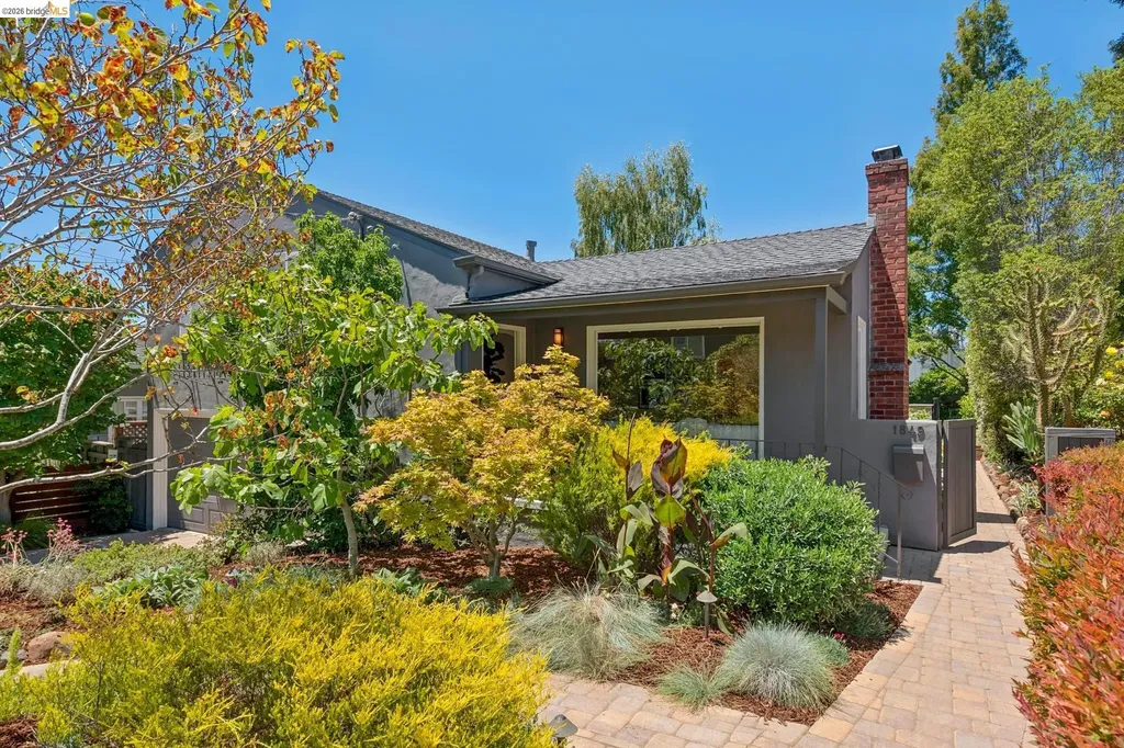1849 Brentwood Road Oakland CA 94602