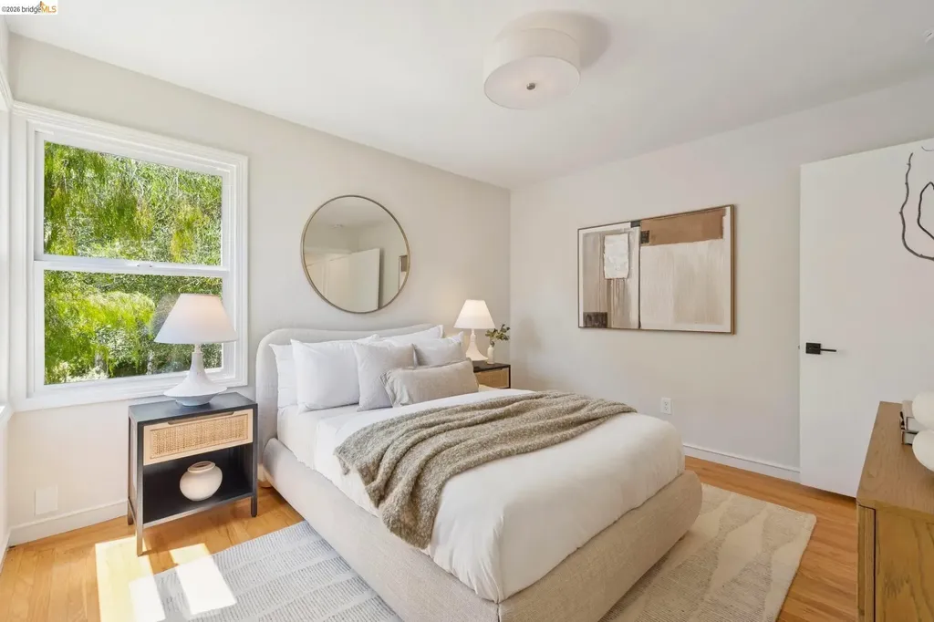 1849 Brentwood Road Oakland CA 94602