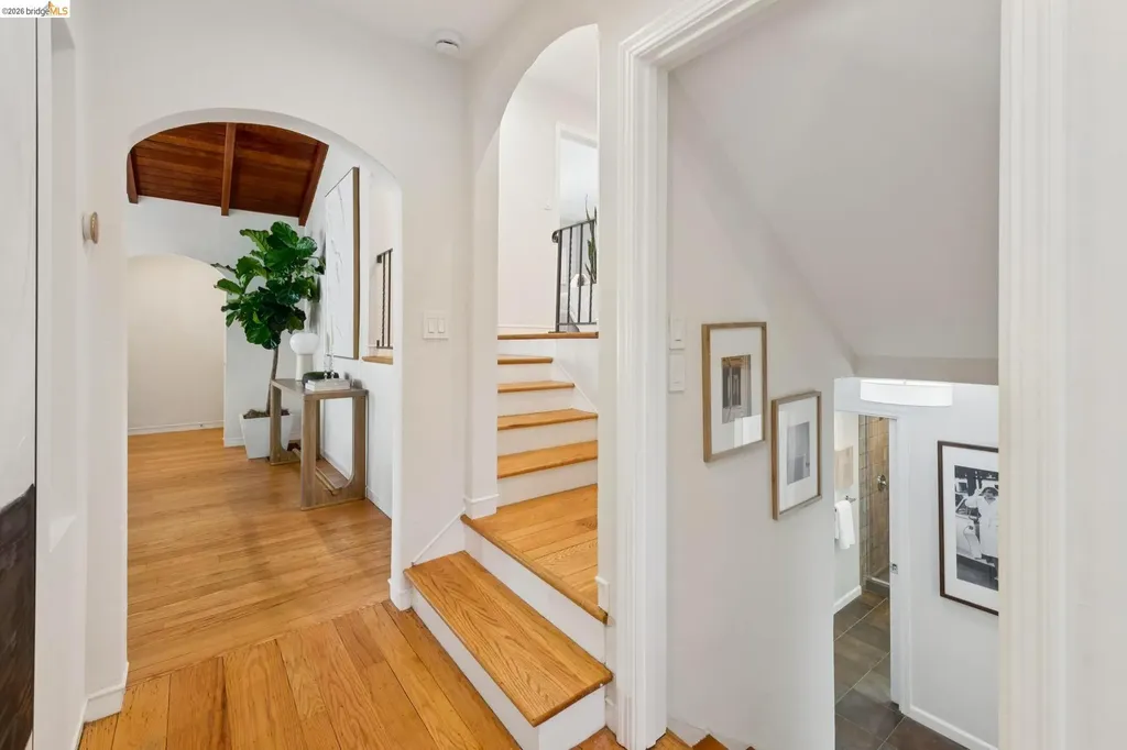 1849 Brentwood Road Oakland CA 94602