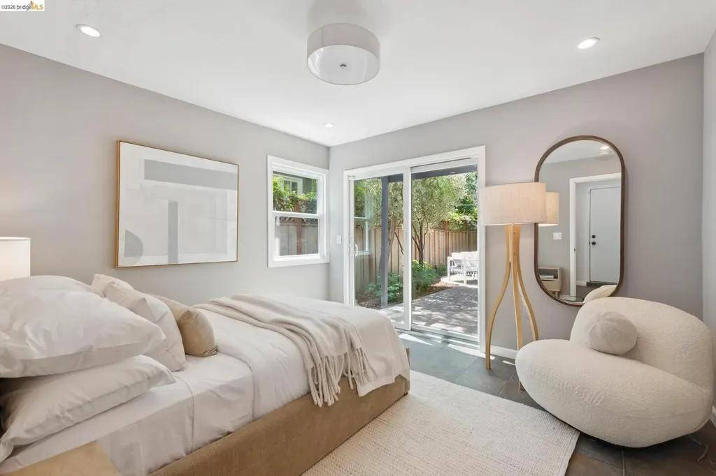 1849 Brentwood Road Oakland CA 94602